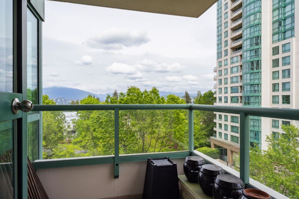 listing image 1109420369006223741