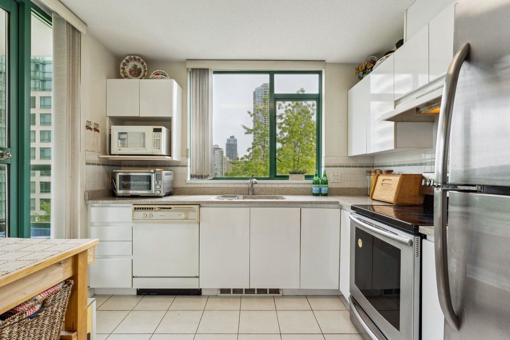 listing image 1105138919119443796