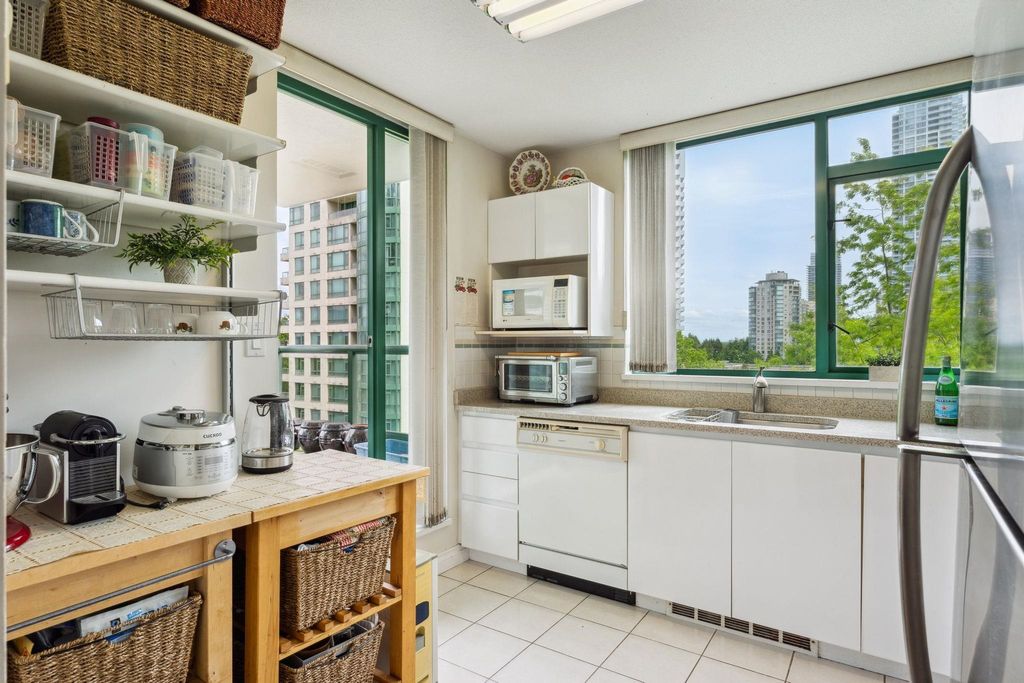 listing image 1107496591412522840