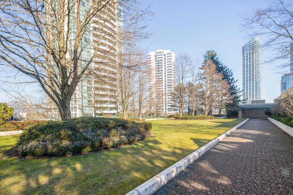listing image 1103593035316828014