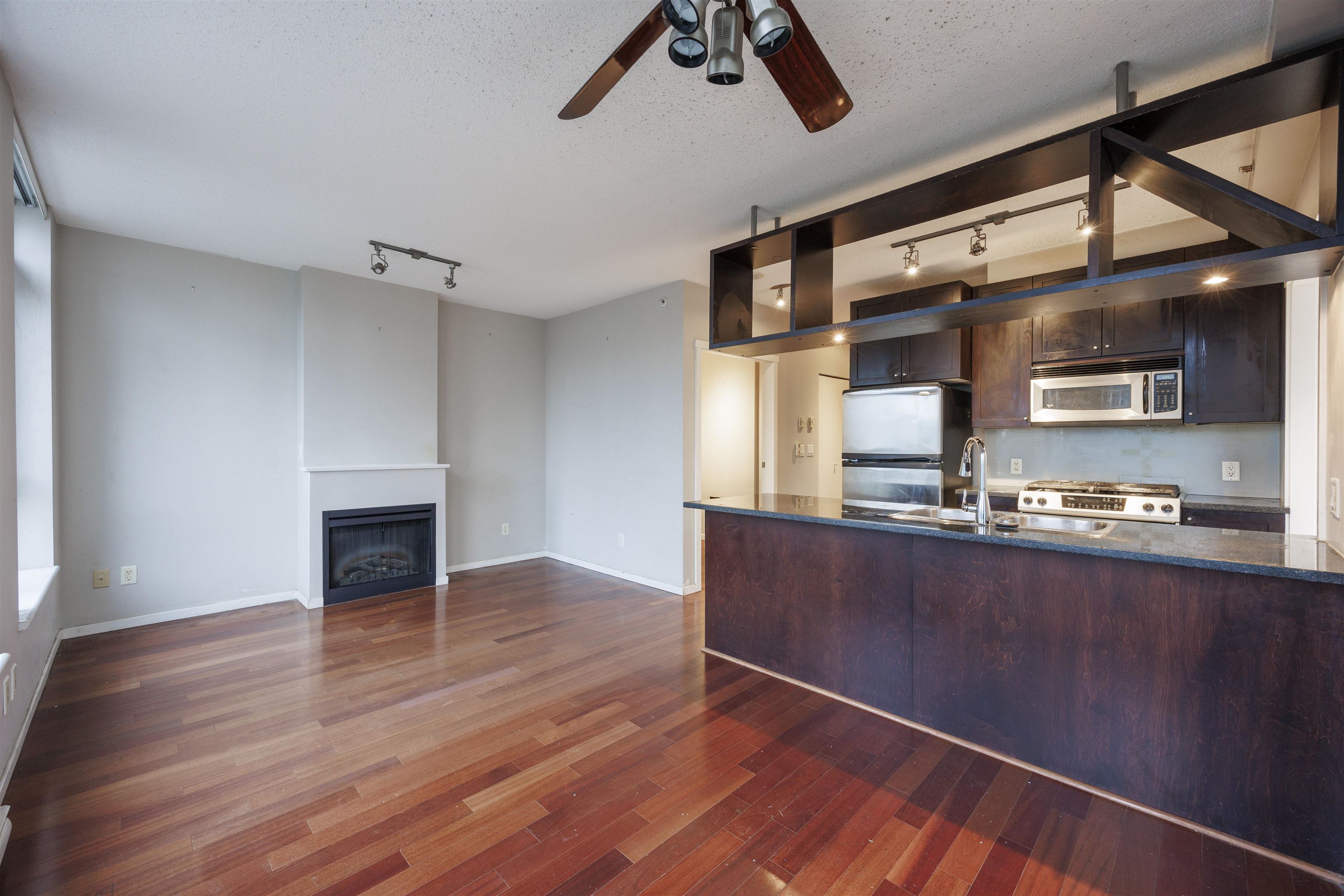 1001 Homer Street 1603