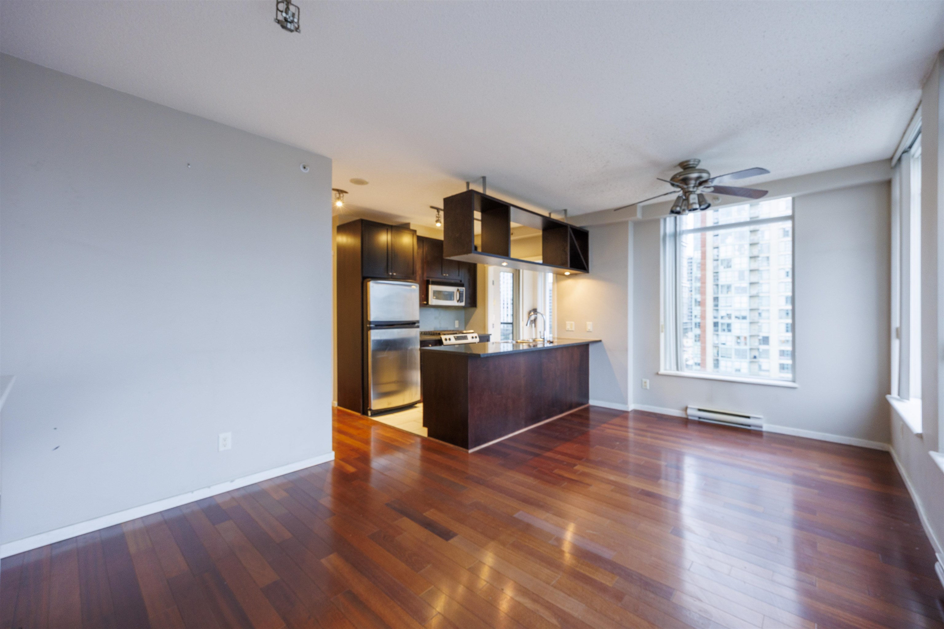 1001 Homer Street 1603