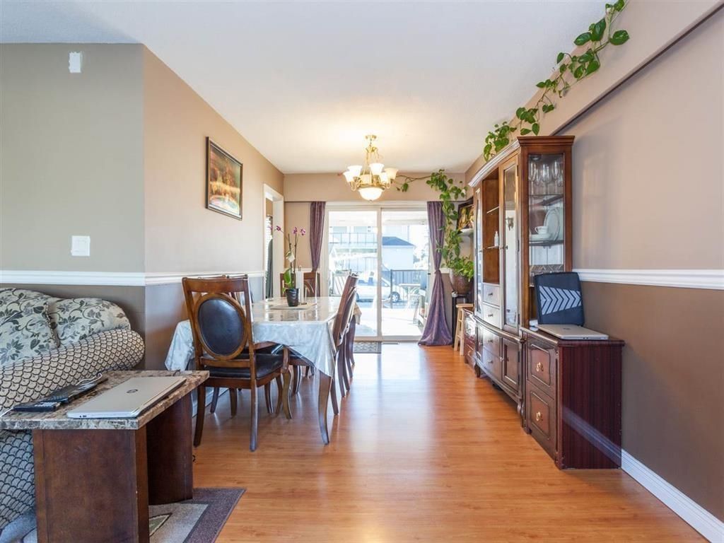 Photo of 32202 Hillcrest Avenue, Abbotsford, BC V2T 1S6 (MLS # R3137840)