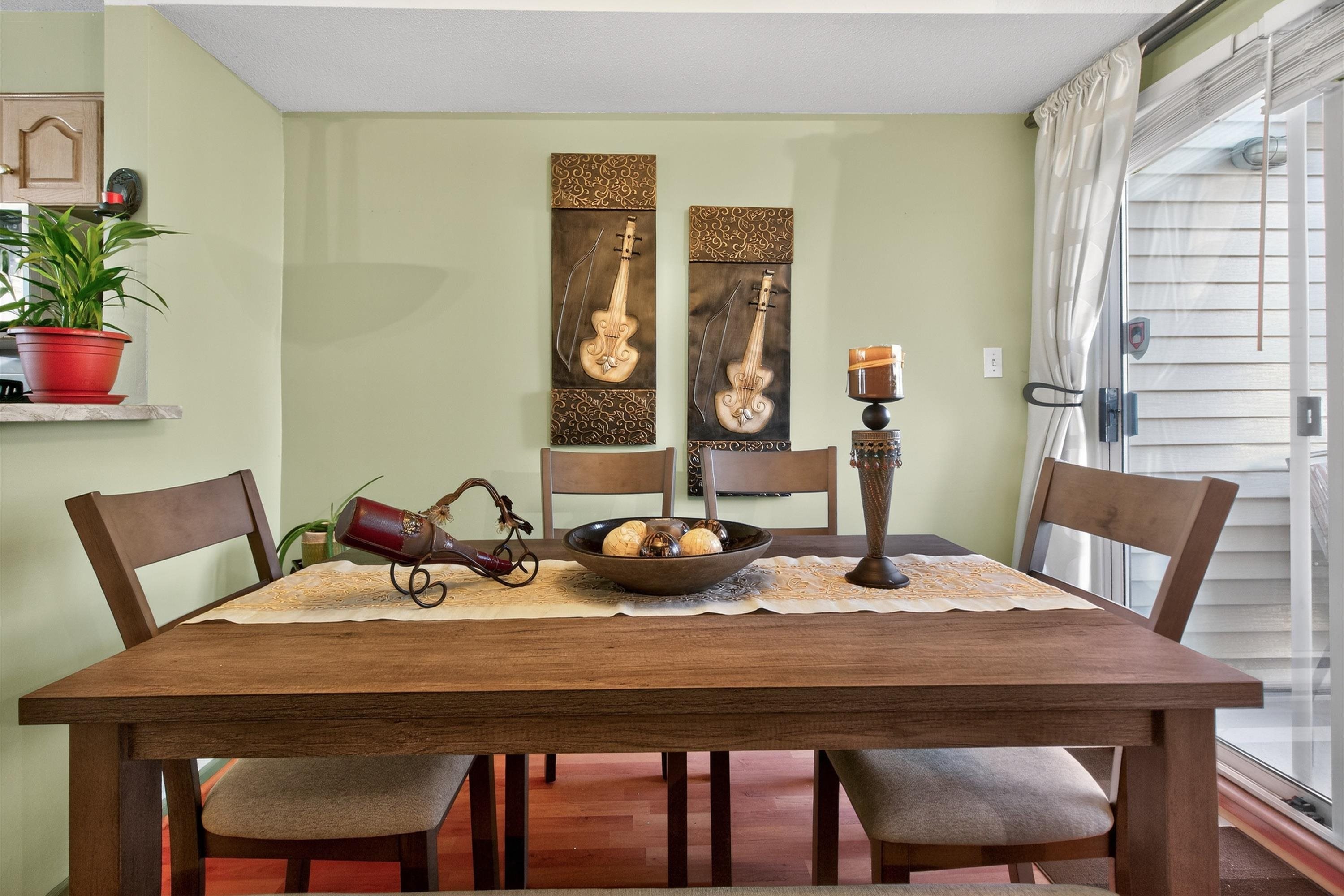 2450 Hawthorne Avenue 35