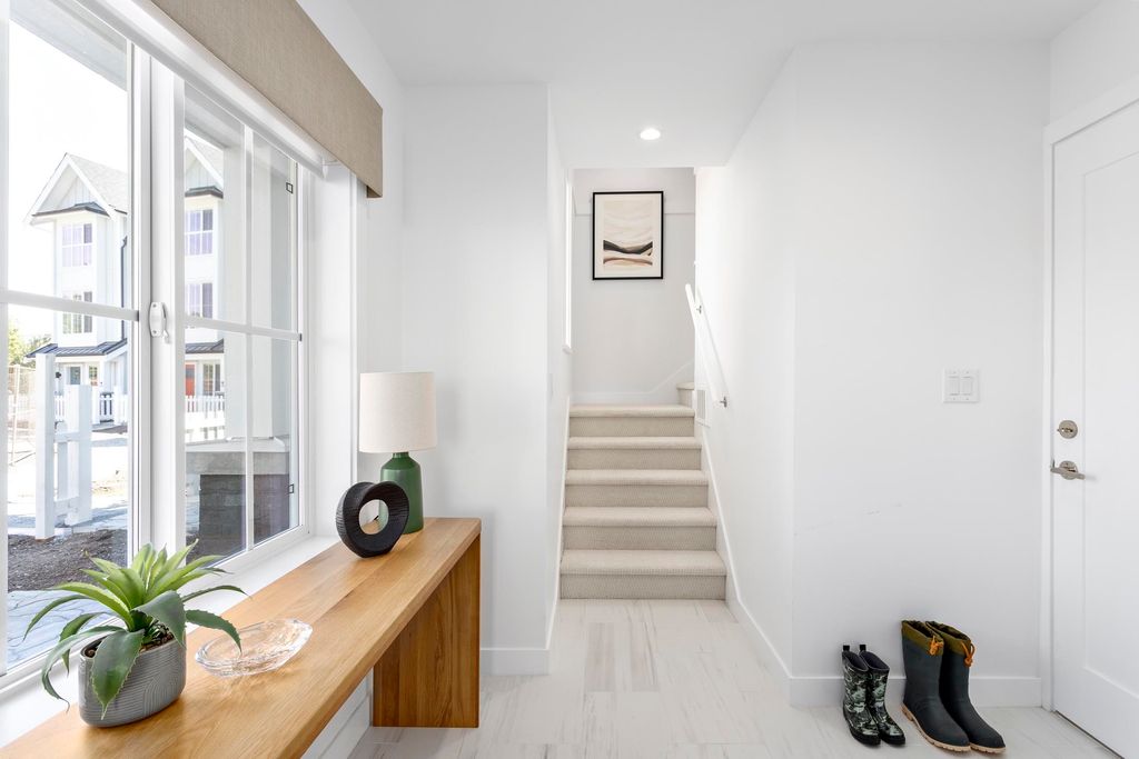 listing image 1102469521152656556