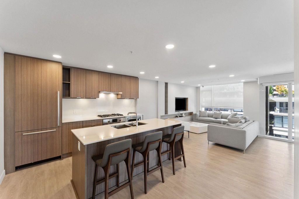 listing image 1104320037850367038