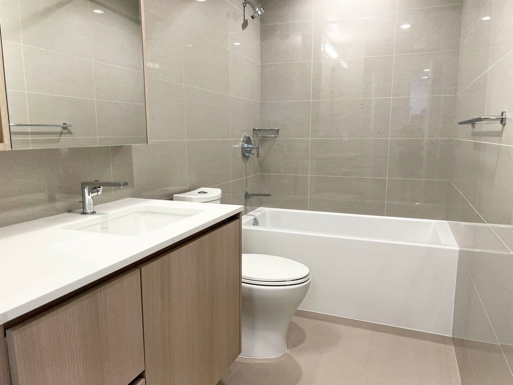 listing image 1108528199777301427