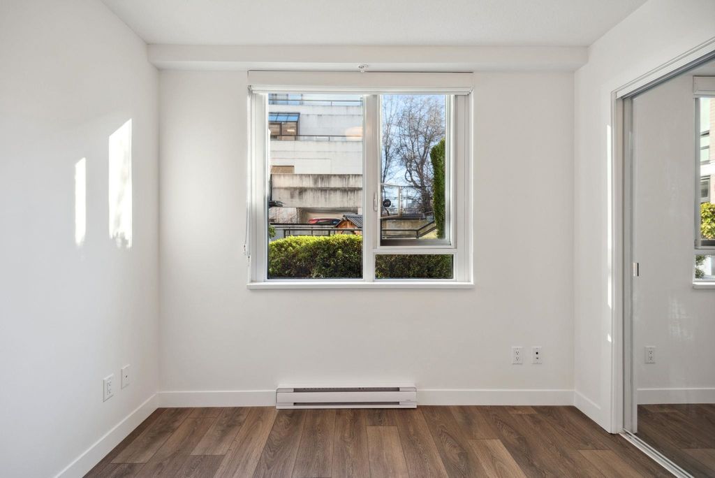listing image 1102996950574991060
