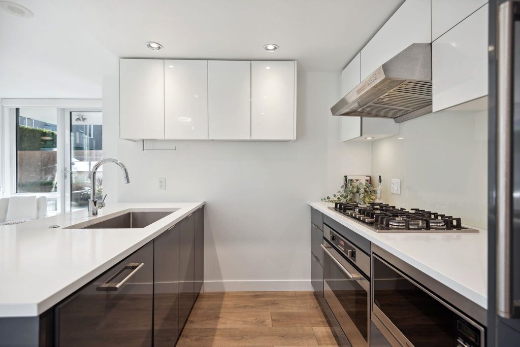 listing image 1107954563705123349