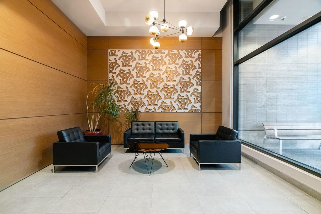 listing image 1109604550260050660