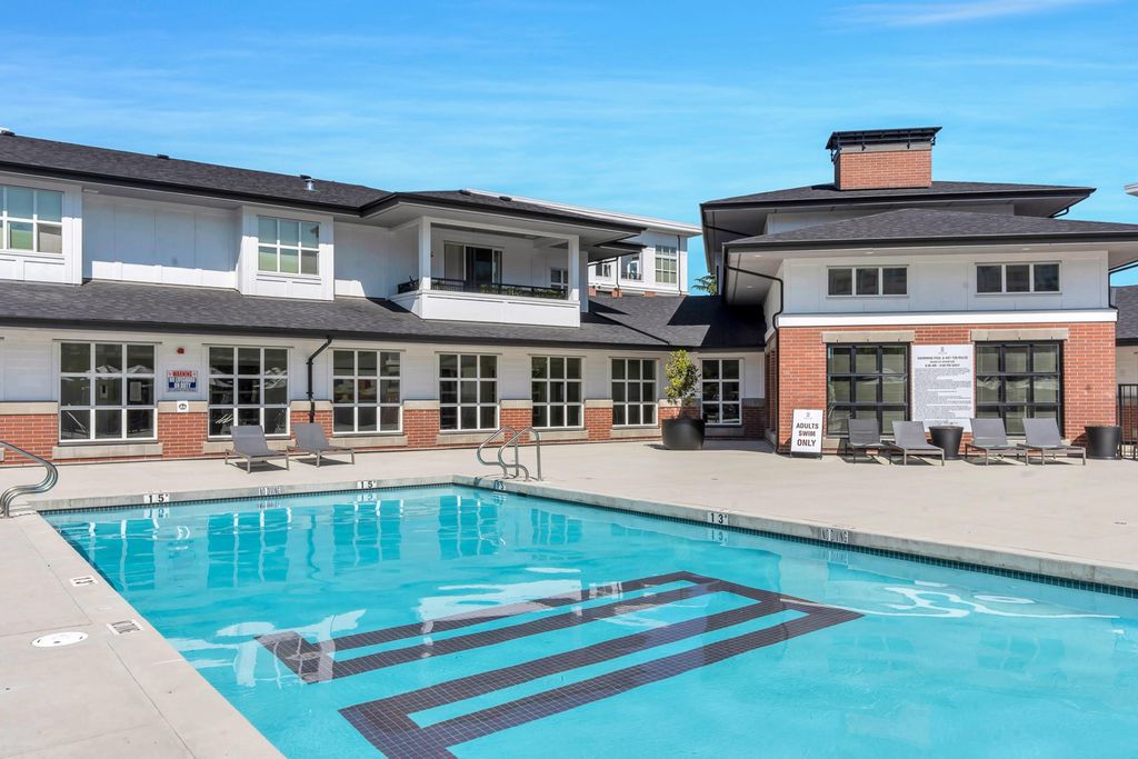 listing image 1102858916838172654