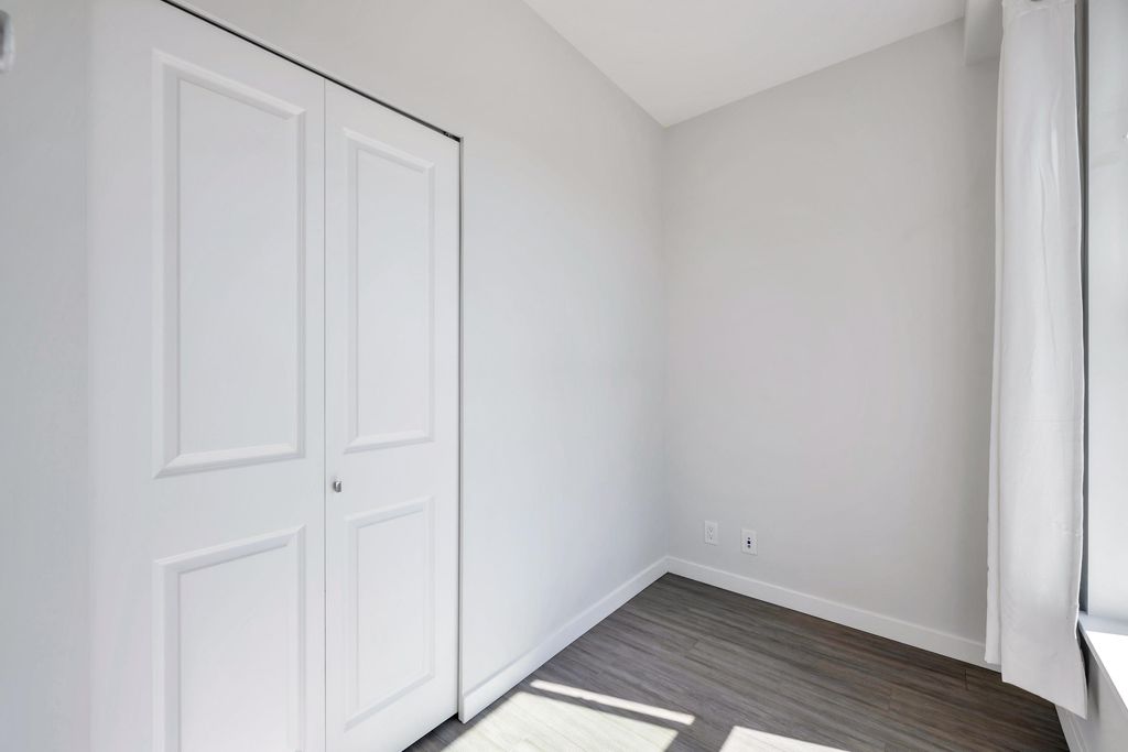 listing image 1101349074136663274