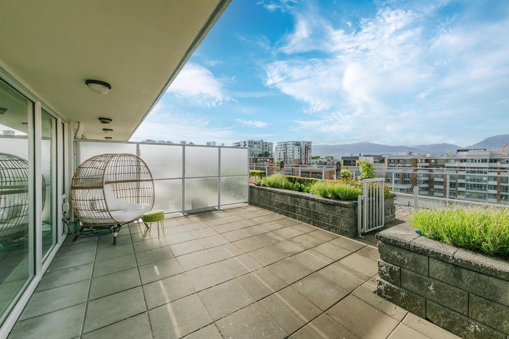 listing image 1101882616458171327