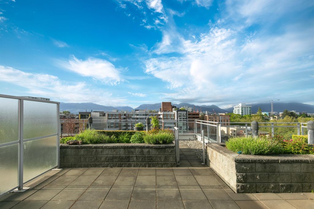 listing image 1101846234033822107