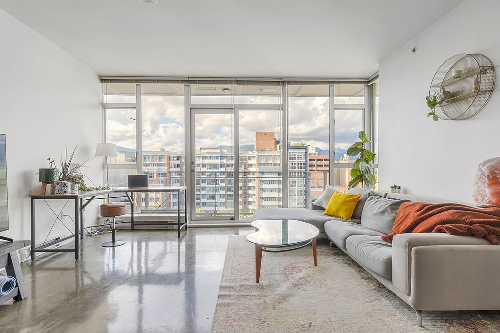 listing image 1109590280381561504