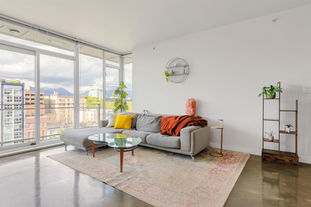 listing image 1108733299475200932