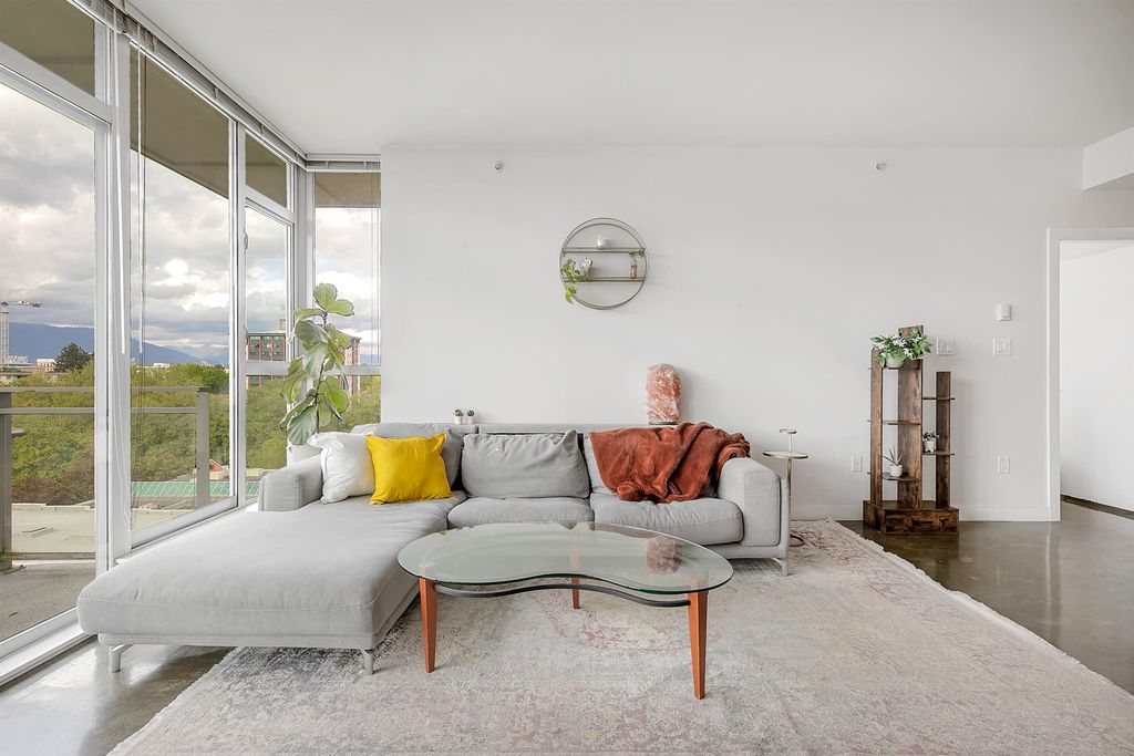 listing image 1108006836018682841