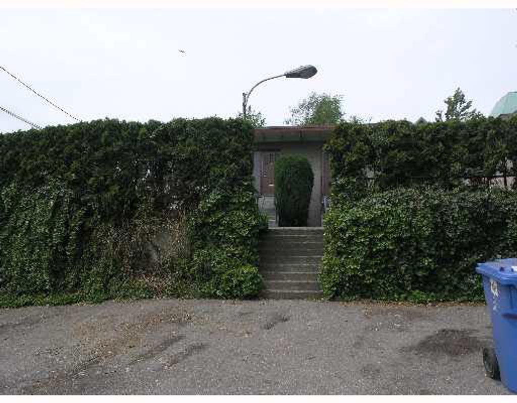 listing image 1102940547353805770
