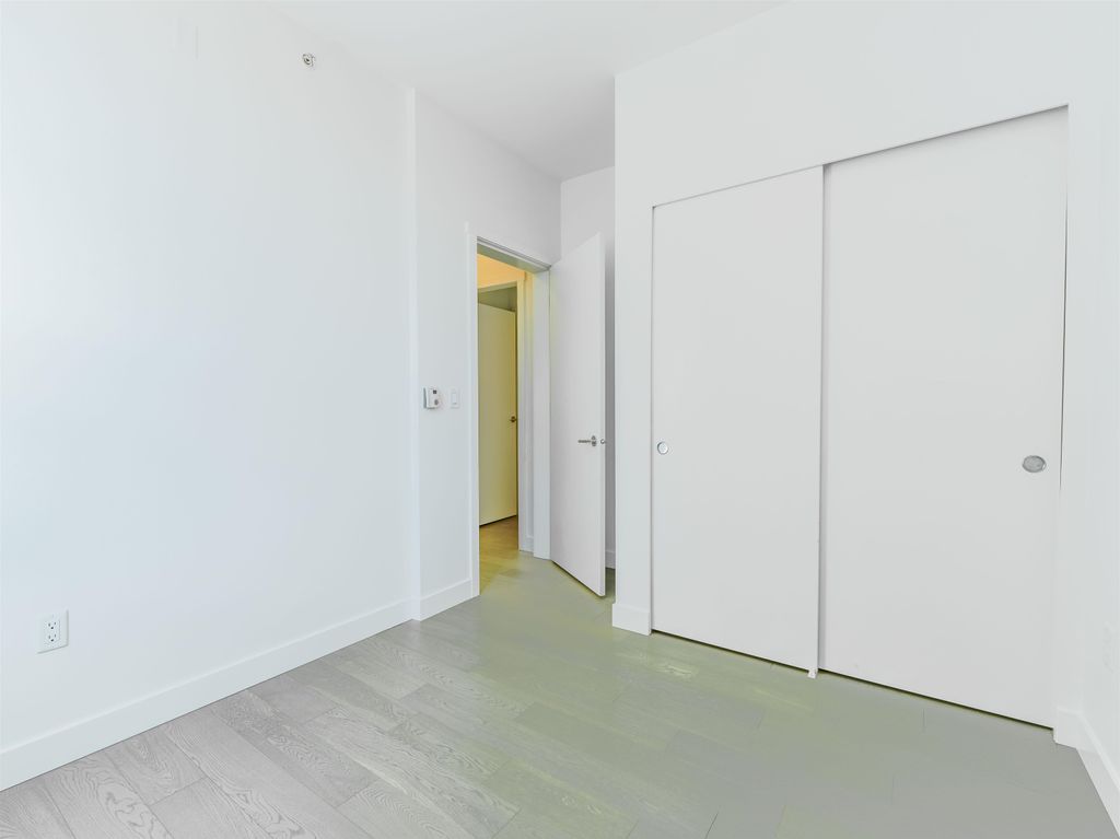 listing image 1103481029820858479