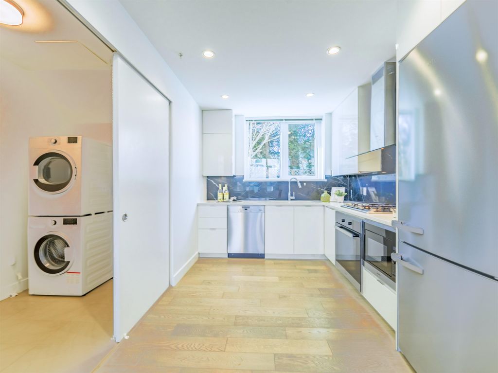 listing image 1108094265998626743