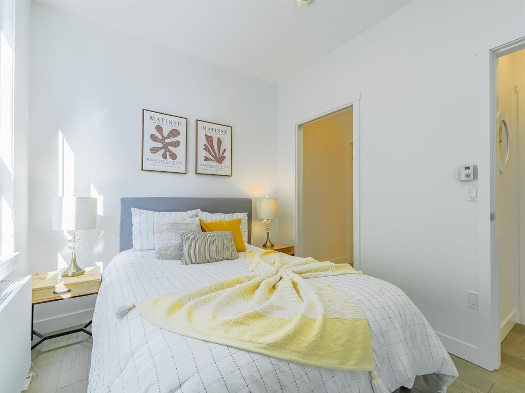 listing image 1103120712570439380