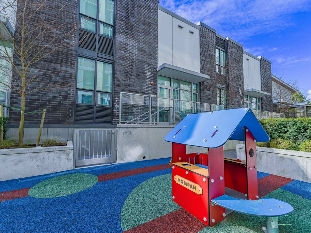 listing image 1106149966827894618