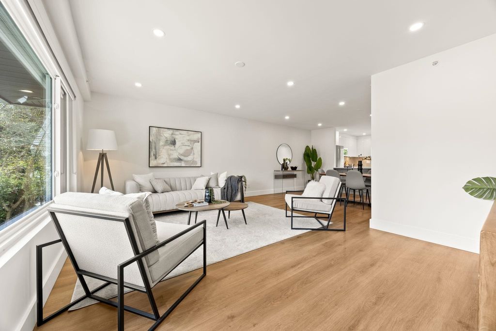 Photo of 12475 208 Street, Maple Ridge, BC V2X 4X1 (MLS # R3111215)