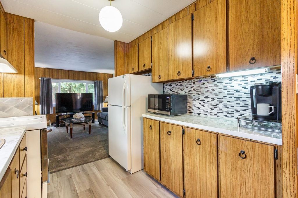 listing image 1102571431740195532