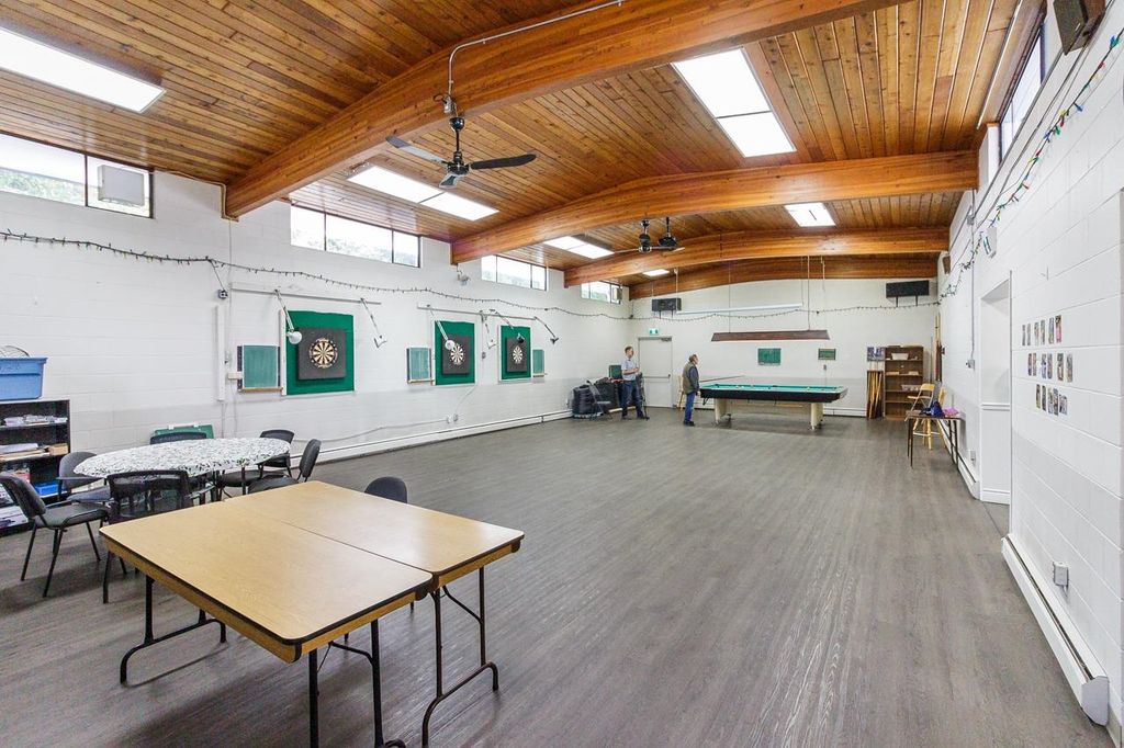 listing image 1108704474889404880