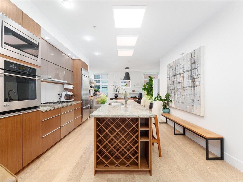 listing image 1102461401262997970