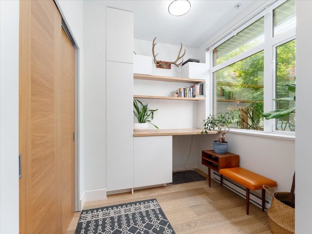 listing image 1100067529798892953