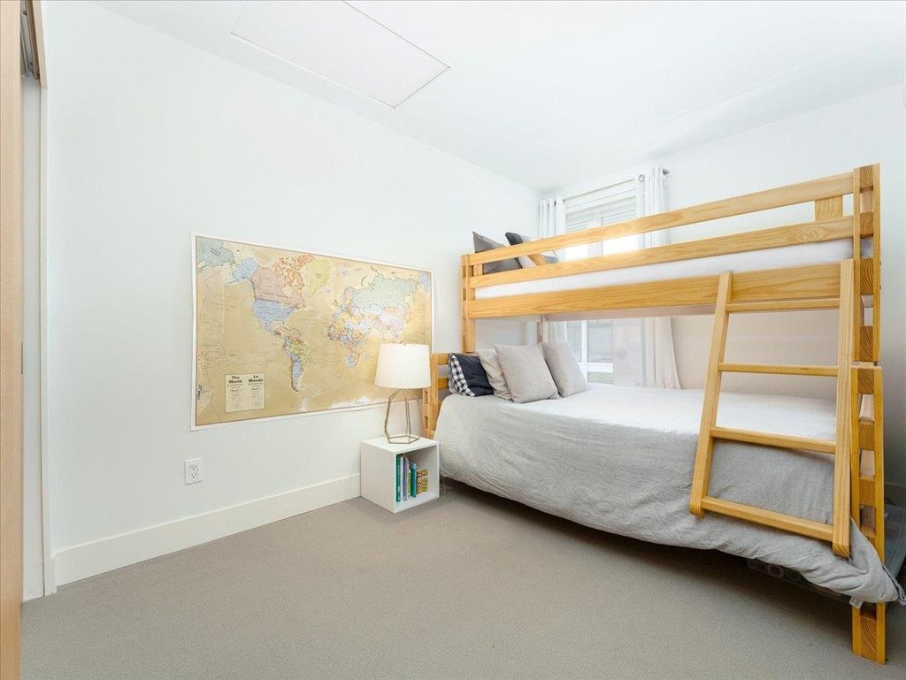 listing image 1100147741213264165