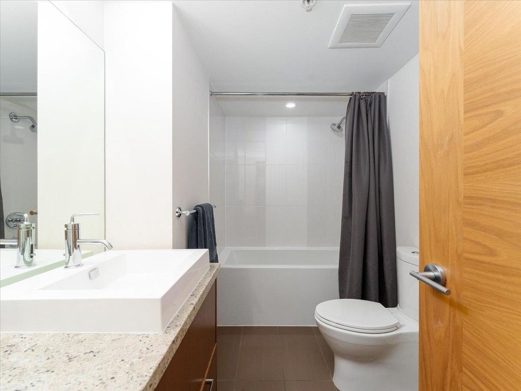 listing image 1109235988241411154