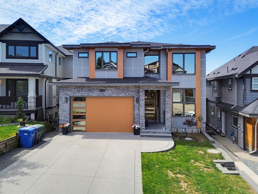Photo of 3467 Hill Park Place, Abbotsford, BC V2T 0G4 (MLS # R3157375)