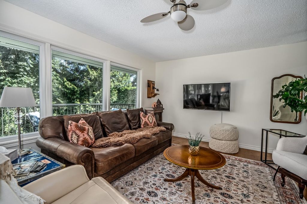 Photo of 34899 High Drive, Abbotsford, BC V2S 2X7 (MLS # R3138875)