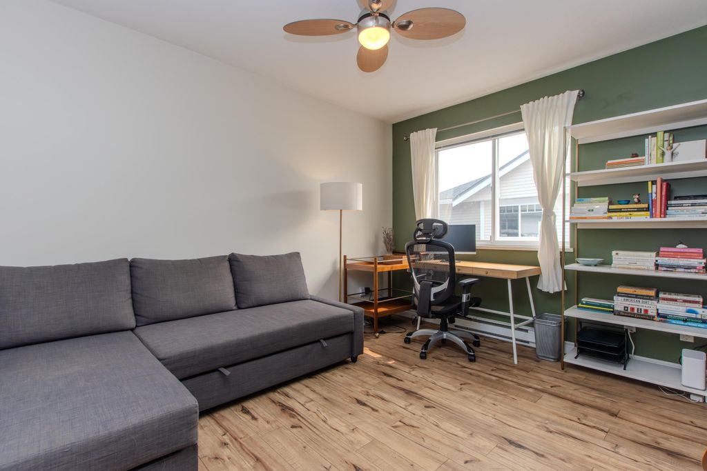 listing image 1100335794868304745