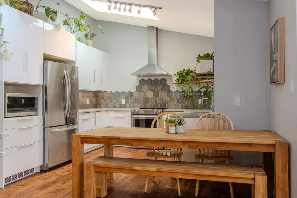 listing image 1103823143519174172