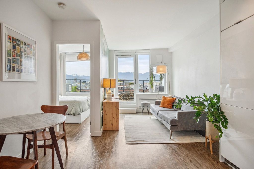 listing image 1101355899339865642
