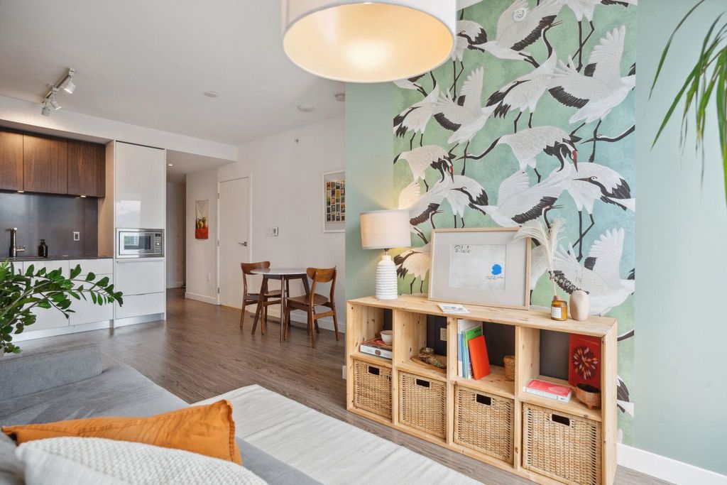 listing image 1109479694043814379