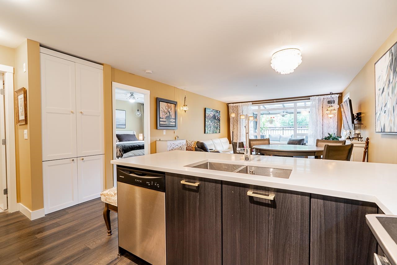 2525 Clarke Street 221