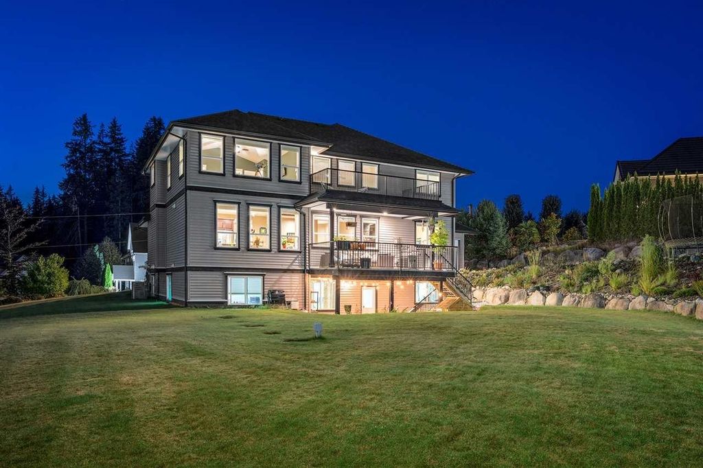 Photo of 26500 124 Avenue, Maple Ridge, BC V2W 0E2 (MLS # R3135248)
