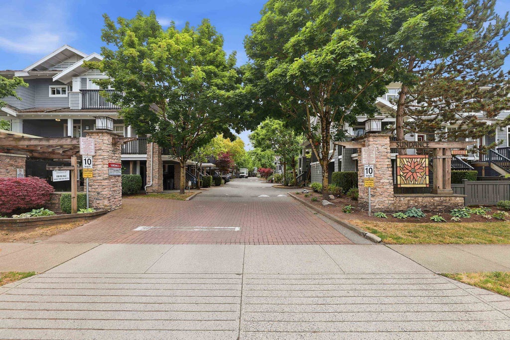 Photo of 15236 36 Avenue #141, Surrey, BC V3Z 2B3 (MLS # R3177782)