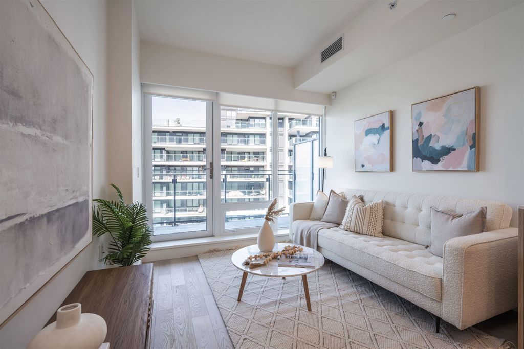 listing image 1104192892885884623