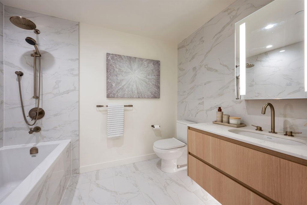 listing image 1107869107259108607