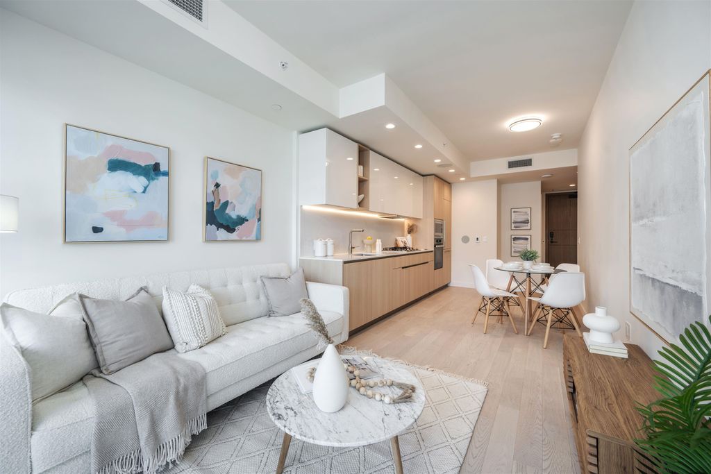 listing image 1109658139460489521