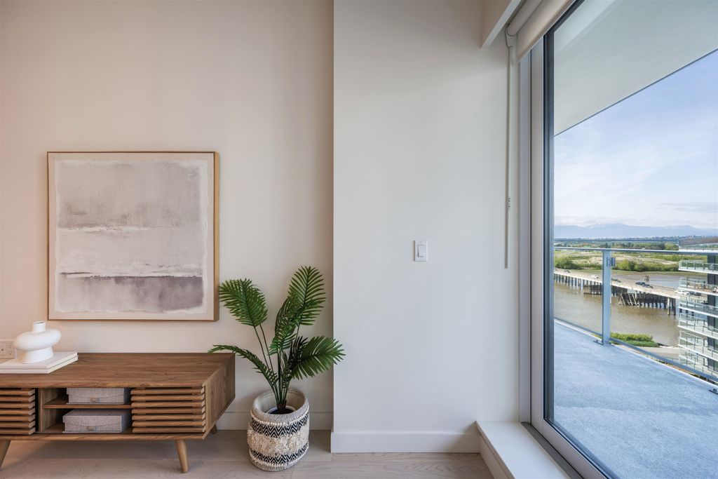 listing image 1104021438387520866