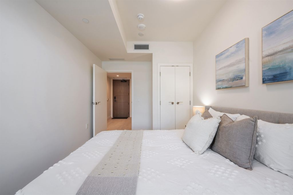 listing image 1108142233896753054