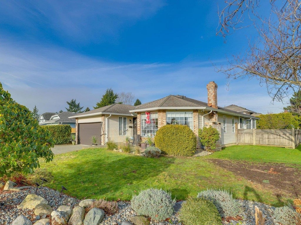 Photo of 16347 12 Avenue, Surrey, BC V4A 8C3 (MLS # R3157214)