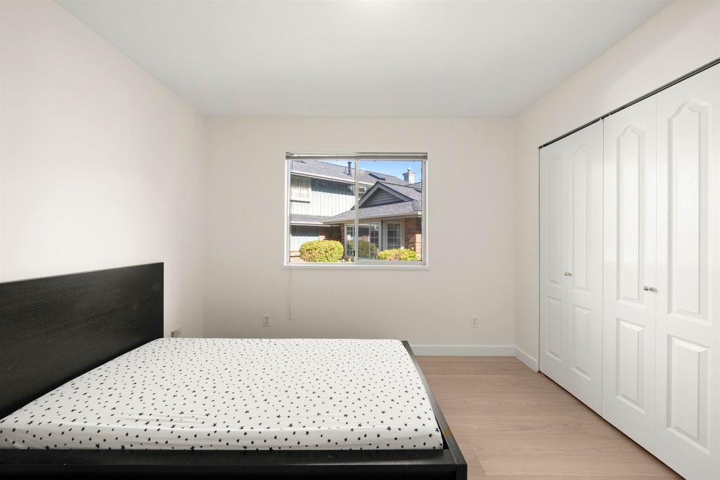 listing image 1103503724161361101