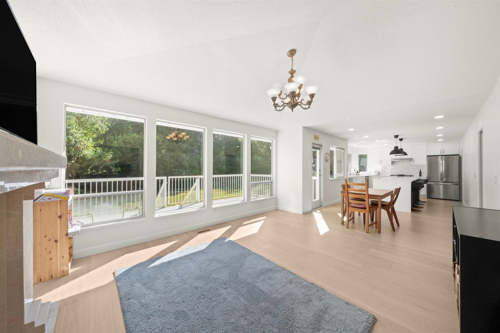 listing image 1106447830579044068